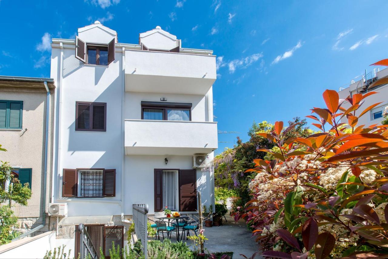 Apartment Nives In The City Center - Free Parking Σπλιτ Εξωτερικό φωτογραφία