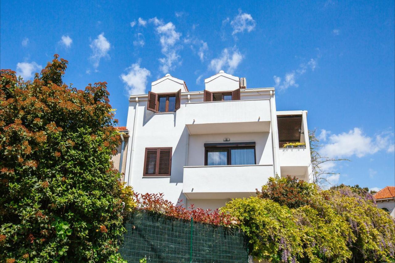 Apartment Nives In The City Center - Free Parking Σπλιτ Εξωτερικό φωτογραφία