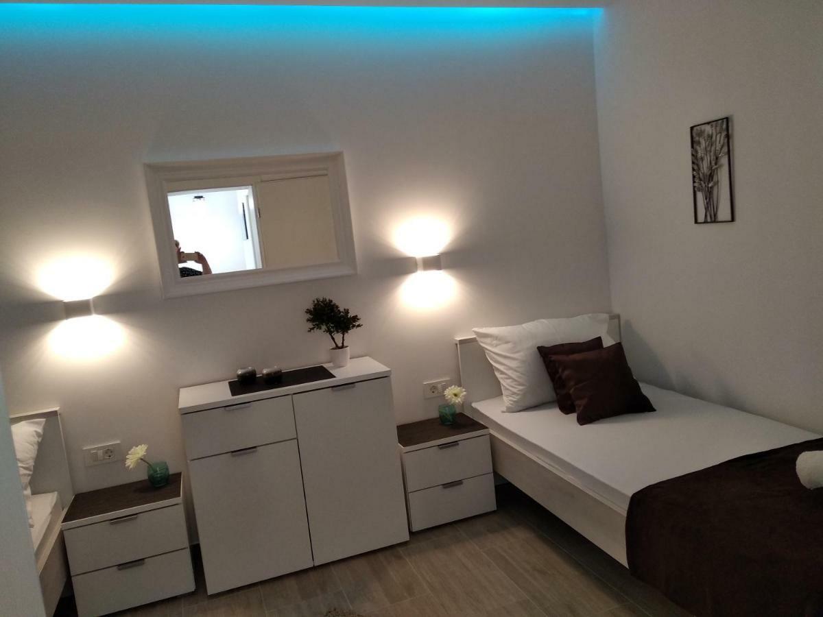 Apartment Nives In The City Center - Free Parking Σπλιτ Εξωτερικό φωτογραφία