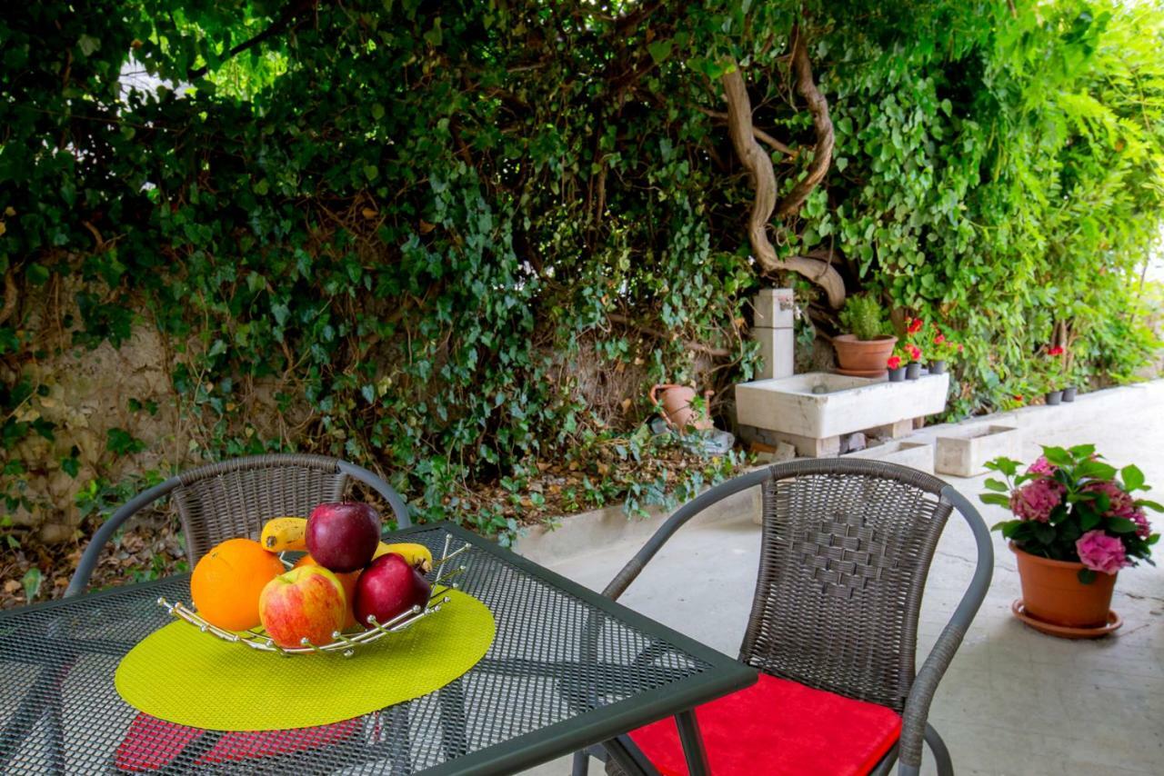 Apartment Nives In The City Center - Free Parking Σπλιτ Εξωτερικό φωτογραφία