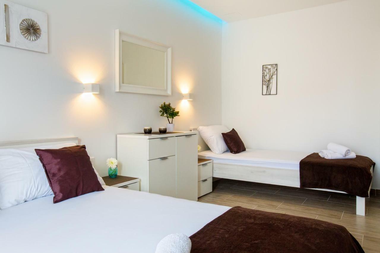 Apartment Nives In The City Center - Free Parking Σπλιτ Εξωτερικό φωτογραφία