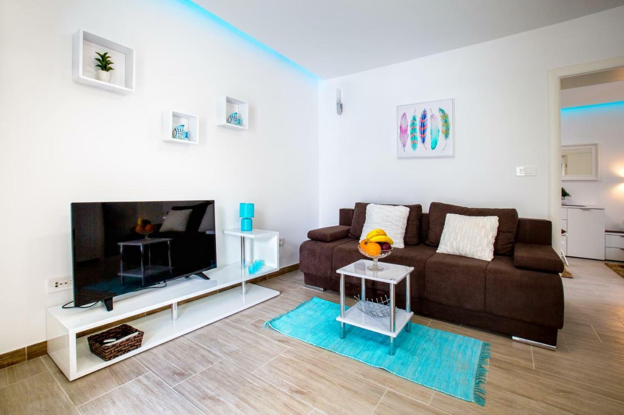 Apartment Nives In The City Center - Free Parking Σπλιτ Εξωτερικό φωτογραφία