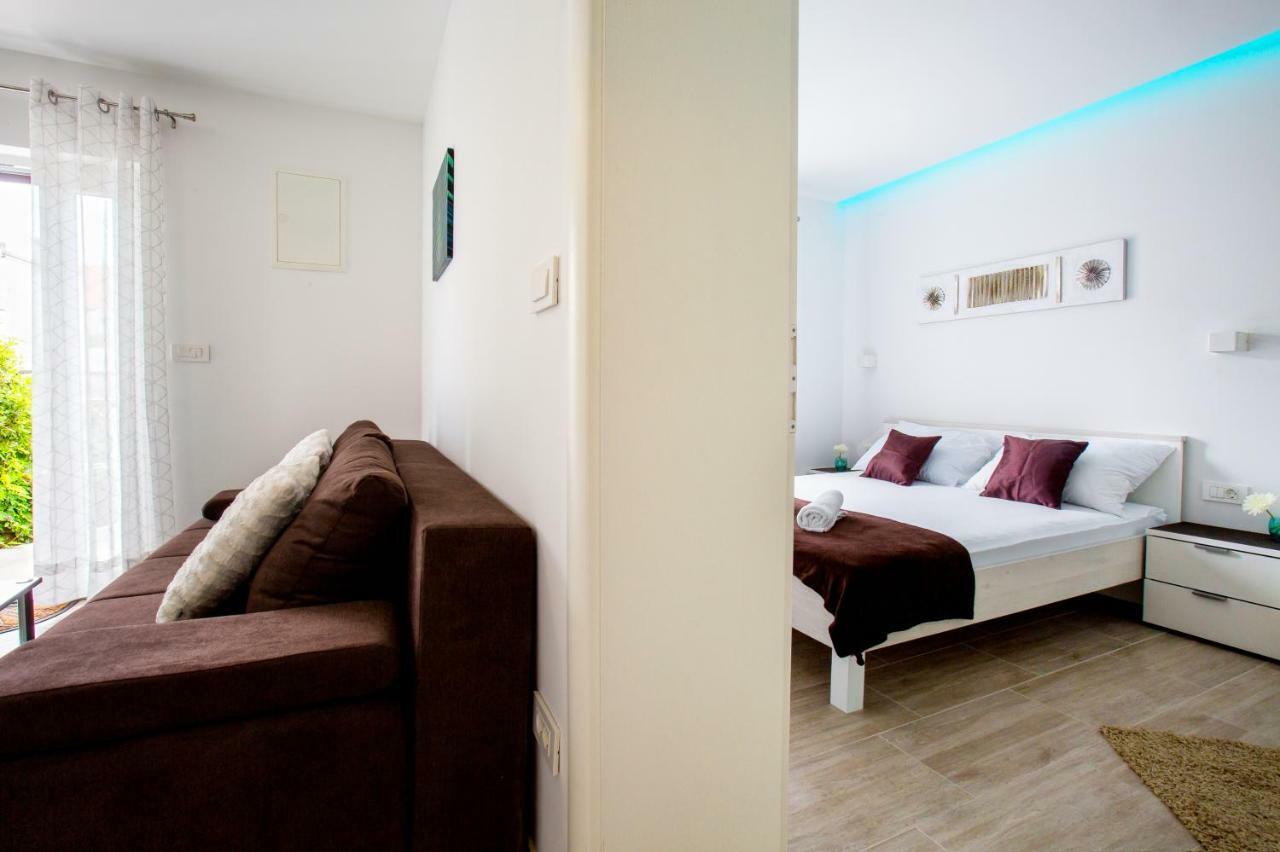 Apartment Nives In The City Center - Free Parking Σπλιτ Εξωτερικό φωτογραφία
