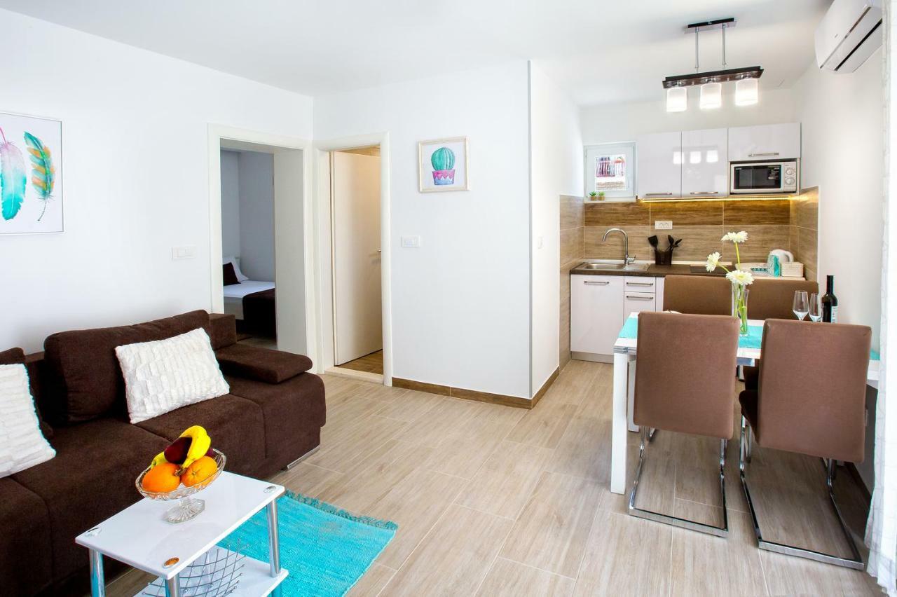 Apartment Nives In The City Center - Free Parking Σπλιτ Εξωτερικό φωτογραφία
