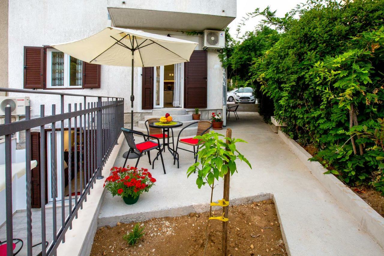 Apartment Nives In The City Center - Free Parking Σπλιτ Εξωτερικό φωτογραφία
